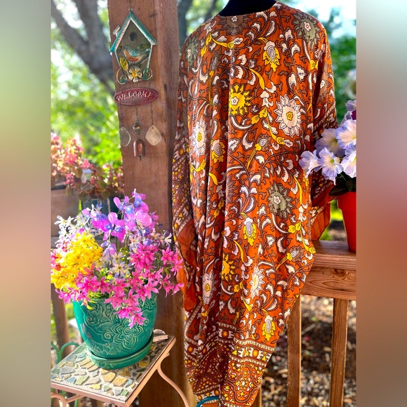 Free People Bold Orange/Yellow/Tan Floral Paisley Open Front Soft Ruana Kimono - Picture 6 of 9